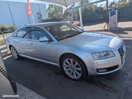 Audi A8 V6 3.0 TDI 233 quattro