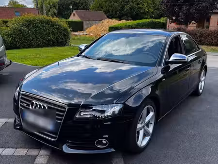 Audi A4 2.0 TDI 143 S line