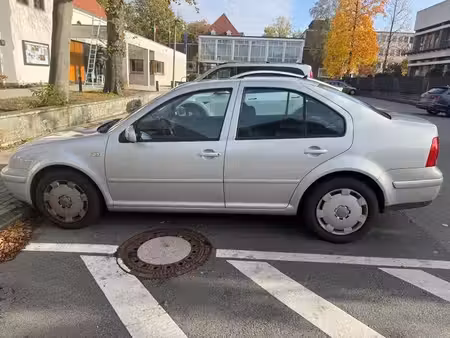 Volkswagen Bora 1.6 105