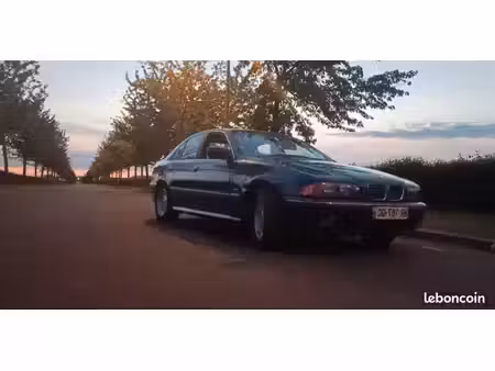 BMW Série 5 525TDS 2.5 143