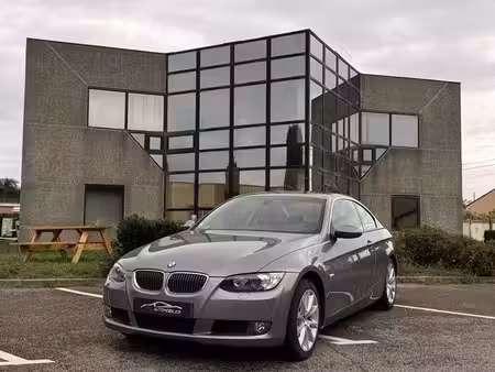 BMW Série 3 330d 3.0 231