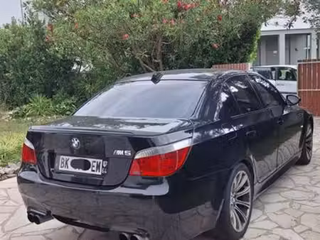BMW Série 5 M5 V10 5.0 507