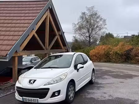 Peugeot 207 1.4 75