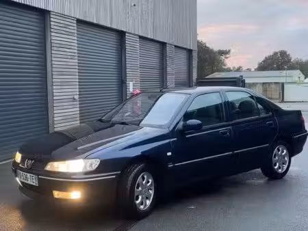 Peugeot 406 2.0 110