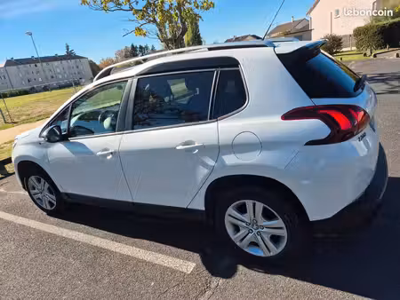 Peugeot 2008 1.2 VTi 82 Style