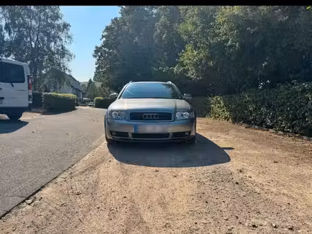 Audi A4 3.0 220
