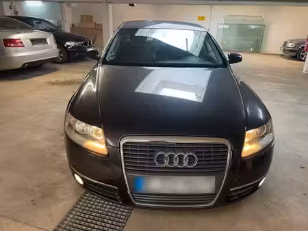 Audi A6 V6 2.4 177
