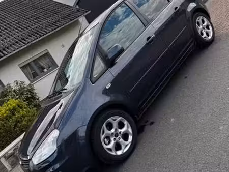 Ford C-max SE