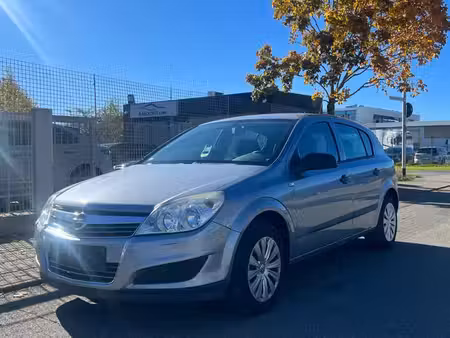 Opel Astra 1.6 115 Selection