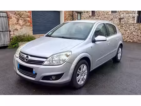 Opel Astra 1.6 115