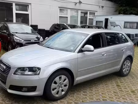 Audi A3 1.6 102