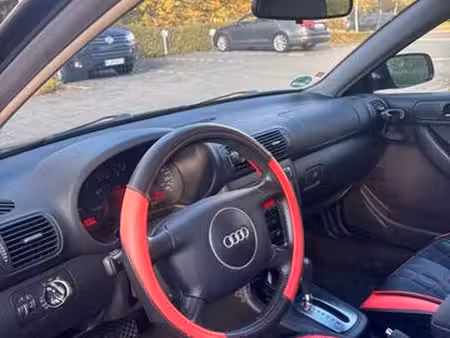 Audi A3 1.6 102 Ambiente
