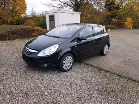 Opel Corsa 1.4 90 Cosmo