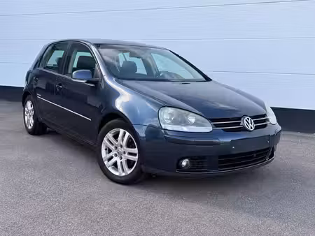 Volkswagen Golf 2.0 TDI 140