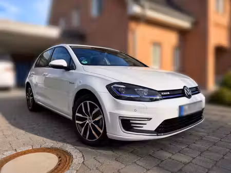 Volkswagen Golf 136