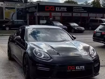 Porsche Panamera GTS V8 4.8 4x4