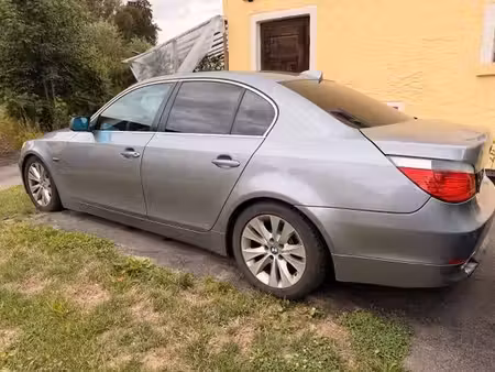 BMW Série 5 520i 2.2 170