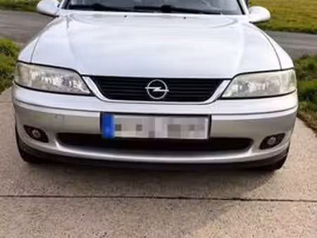 Opel Vectra 1.8 115 Edition