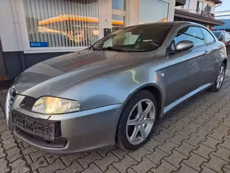 Alfa Romeo GT 2.0 165 Distinctive
