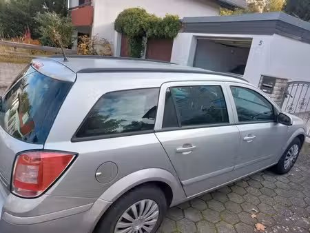 Opel Astra 1.6 105
