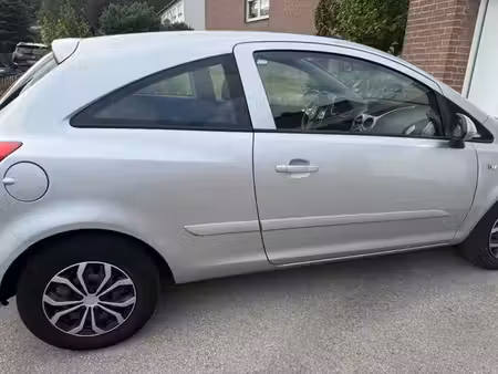 Opel Corsa 1.2 80