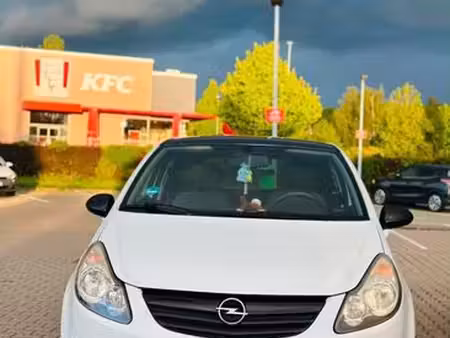 Opel Corsa 1.2 80