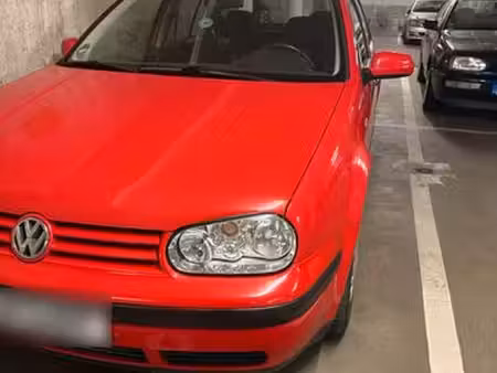 Volkswagen Golf 75