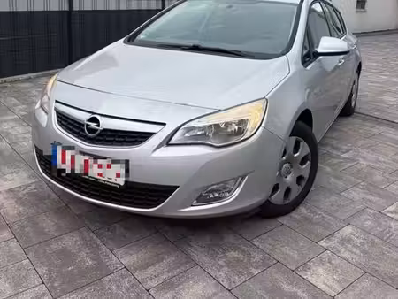 Opel Astra 1.4 140 Edition