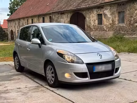 Renault Scénic 1.9 dCi 131
