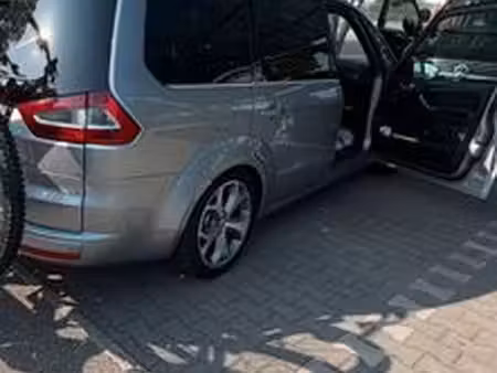 Ford Galaxy 2.2 TDCi 175