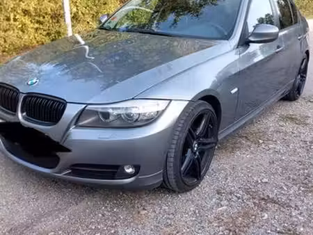BMW Série 3 318i 2.0 143