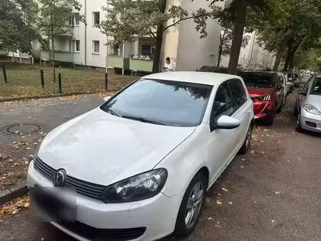 Volkswagen Golf 1.6 TDI 105