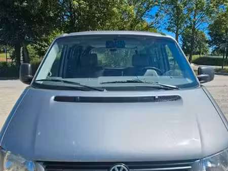 Volkswagen Transporter T4 2.5 TDI 102