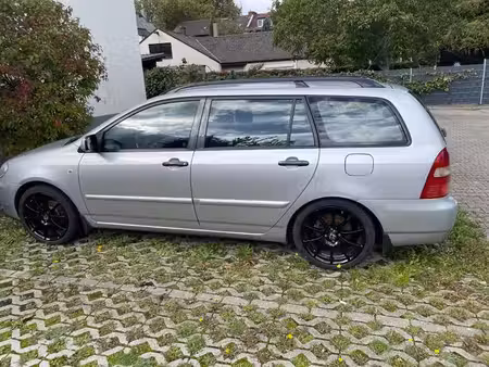 Toyota Corolla 1.6 110
