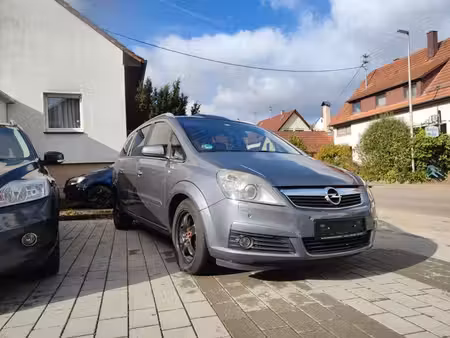 Opel Zafira 2.2 150 Cosmo