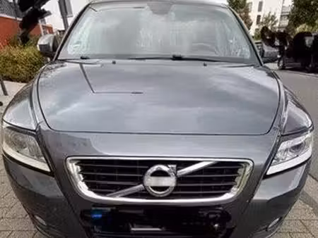 Volvo V50 