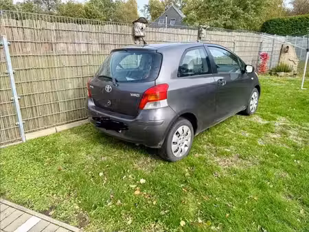 Toyota Yaris 1.0 VVT-i 69