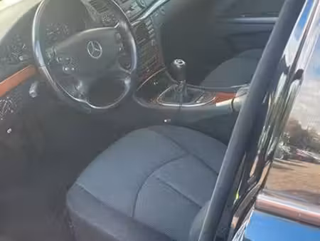 Mercedes-Benz Classe E E 200