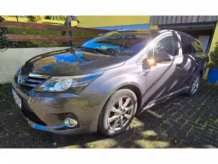Toyota Avensis 2.2 D-4D 150 Executive