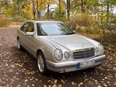 Mercedes-Benz Classe E E 280 V6 2.8 193