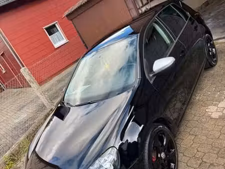 Volkswagen Golf 2.0 TDI 140