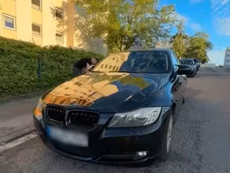 BMW Série 3 318i 2.0 143