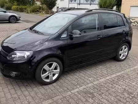 Volkswagen Golf 1.6 TDI 105