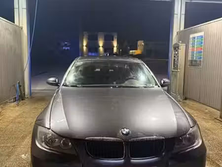 BMW Série 3 318i 2.0