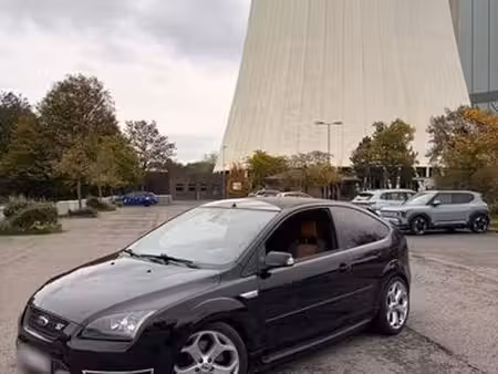 Ford Focus ST 2.5 225