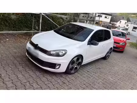 Volkswagen Golf GTI 2.0