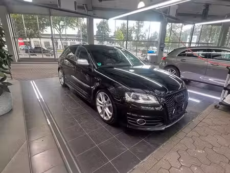 Audi A3 S3 2.0 TFSI 265 quattro