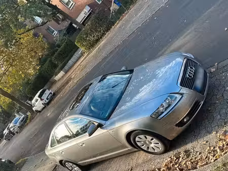 Audi A6 V6 2.4 177