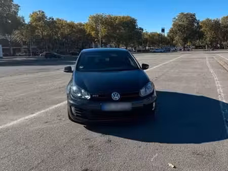 Volkswagen Golf GTI 2.0