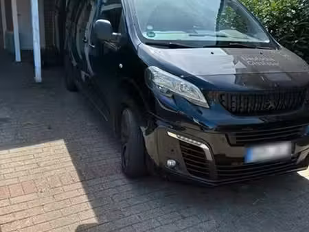 Peugeot Traveller 1.6 HDi 116